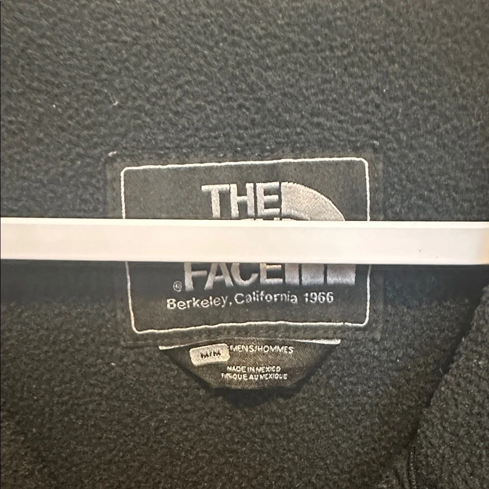 The North Face Men's Black Denali Fleece Performance Jacket - Picture 4 of 4